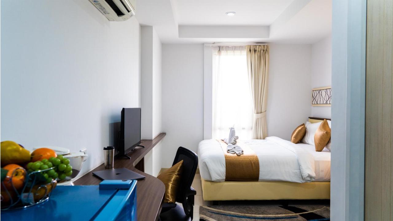 Azalea Suites Cikarang By Jayakarta Group Exteriör bild