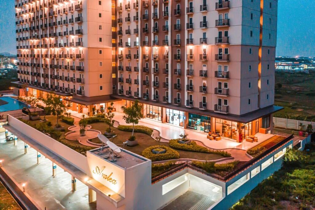 Azalea Suites Cikarang By Jayakarta Group Exteriör bild